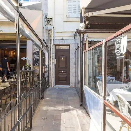 Authentique Situe En Plein Centre D'antibes شقة *